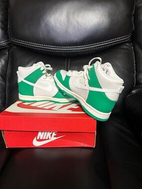Nike Dunk High-Top Sneakers in White and Green